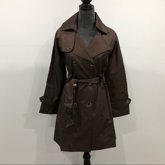 Burberry Jackets & Blazers - Burberry trench coat